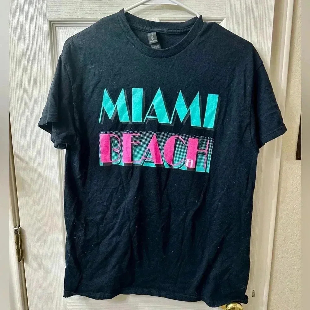 Gildan men Miami shirt